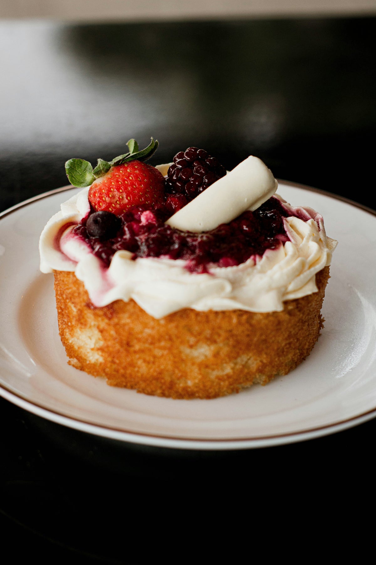 Cheesecake individual de frutos rojos